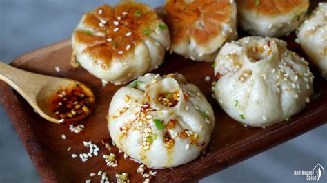  Xiang Cai Sheng Jian Bao: Şişman Lezzetli Çıtır Hamur İçinde Yumuşak Bir Yolculuk!